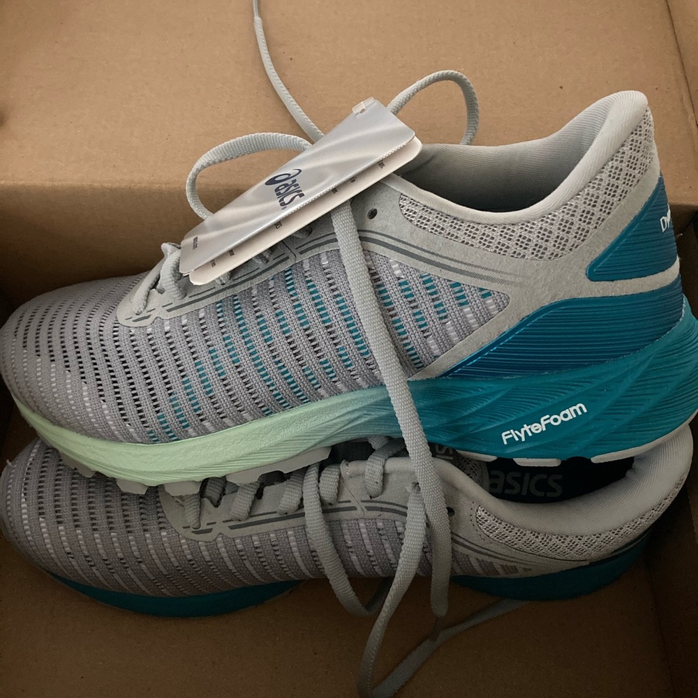 Women’s ASIC Dynaflyte 2